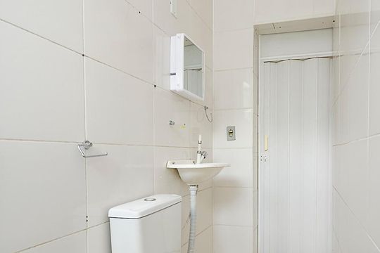 Banheiro de apartamento para alugar com 2 quartos, 50m² em Salgado Filho, Belo Horizonte