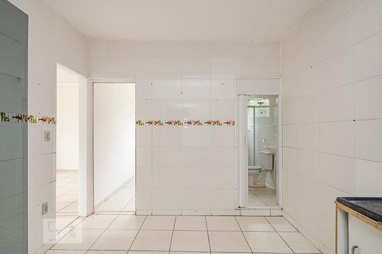Cozinha de apartamento para alugar com 2 quartos, 50m² em Salgado Filho, Belo Horizonte