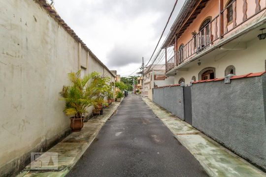 Área comum de casa à venda com 4 quartos, 150m² em Todos Os Santos, Rio de Janeiro