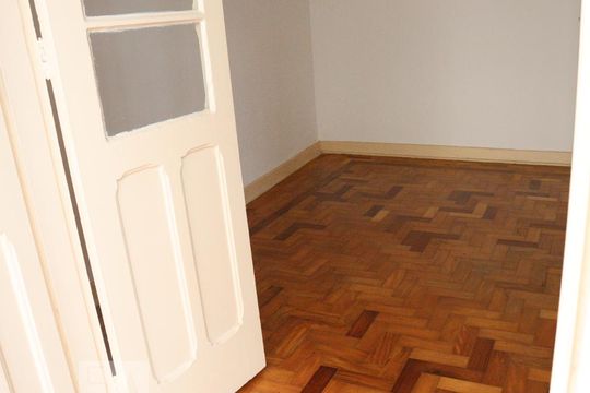 Quarto 2 de casa para alugar com 3 quartos, 135m² em Aclimação, São Paulo