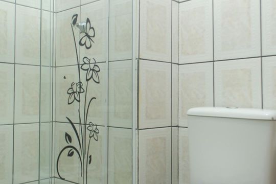 Banheiro de apartamento à venda com 2 quartos, 50m² em Fazenda da Juta, São Paulo