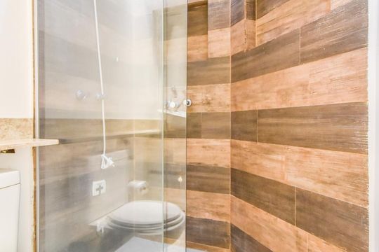 Banheiro de apartamento para alugar com 1 quarto, 30m² em Jardim Paulista, São Paulo