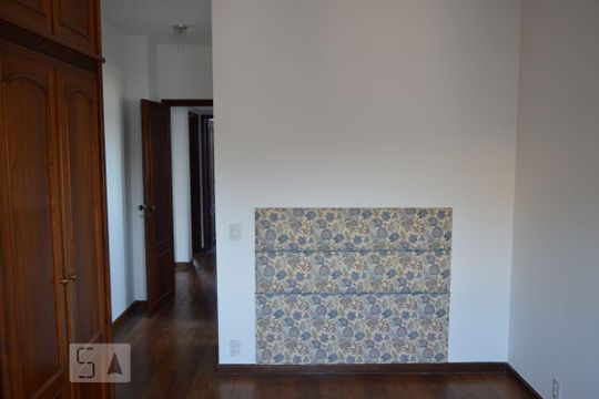 Suíte de apartamento à venda com 2 quartos, 90m² em Icaraí, Niterói