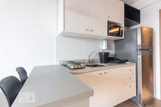 Cozinha de kitnet/studio à venda com 1 quarto, 34m² em Centro, Osasco