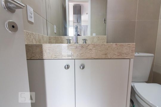 Banheiro de kitnet/studio à venda com 1 quarto, 34m² em Centro, Osasco