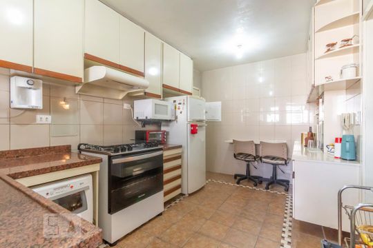 Cozinha de apartamento à venda com 3 quartos, 244m² em Perdizes, São Paulo