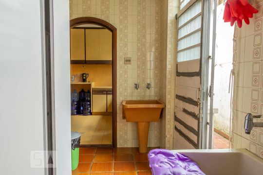 Lavanderia de casa à venda com 4 quartos, 436m² em Morumbi, São Paulo