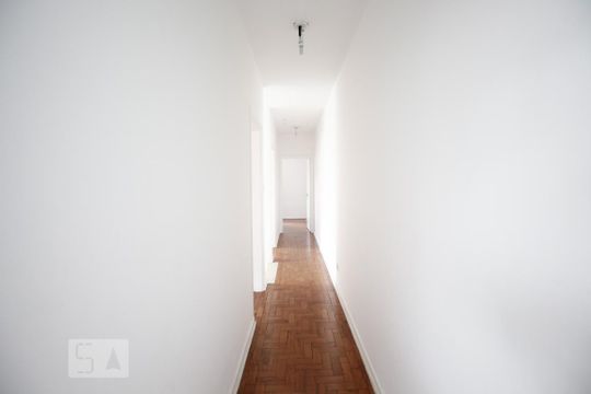 Corredor de casa à venda com 3 quartos, 133m² em Planalto Paulista, São Paulo