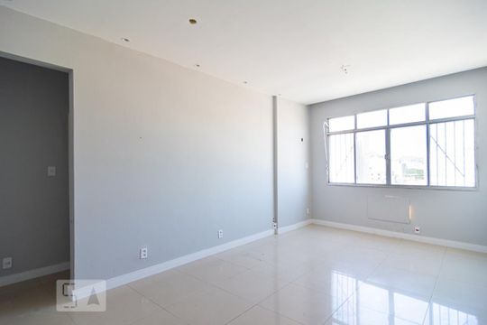 Apartamento à venda com 2 quartos, 80m² em Centro, Niterói