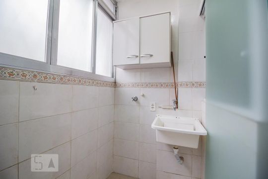 Detalhe da area de serviço de apartamento para alugar com 1 quarto, 43m² em Menino Deus, Porto Alegre