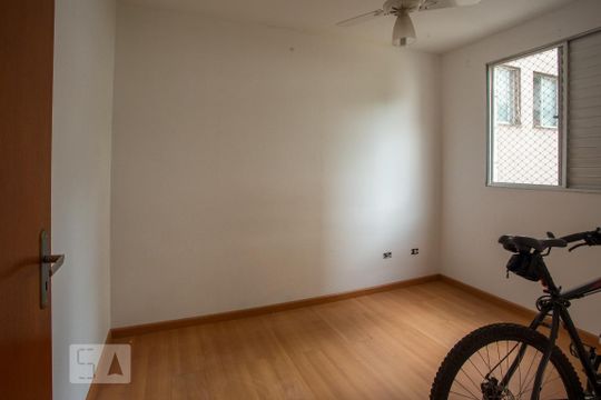 Quarto 2 de apartamento para alugar com 2 quartos, 46m² em Jabaquara, São Paulo