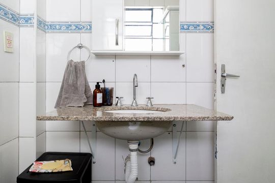 Banheiro de apartamento à venda com 4 quartos, 60m² em Consolação, São Paulo