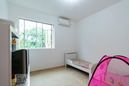 Quarto 1 de apartamento à venda com 2 quartos, 80m² em Taquara, Rio de Janeiro