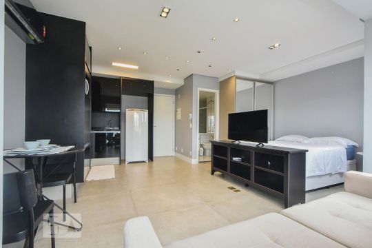 Sala de kitnet/studio para alugar com 1 quarto, 40m² em Chácara Santo Antônio (zona Sul), São Paulo
