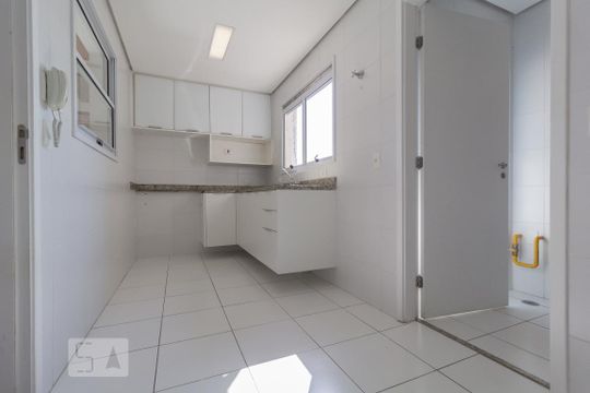 Cozinha de apartamento para alugar com 3 quartos, 105m² em Vila Cruzeiro, São Paulo