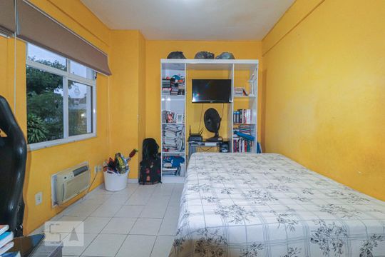 Casa de Condomínio para alugar com 3 quartos, 94m² em Tanque, Rio de Janeiro
