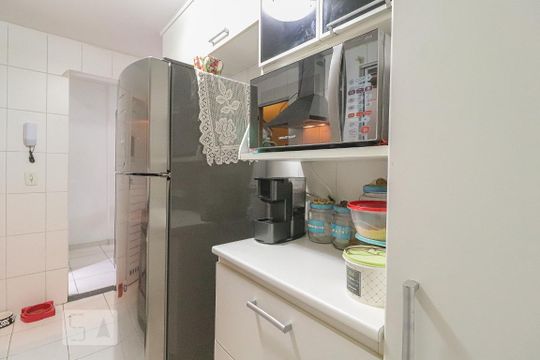 Cozinha de casa de condomínio para alugar com 3 quartos, 94m² em Tanque, Rio de Janeiro