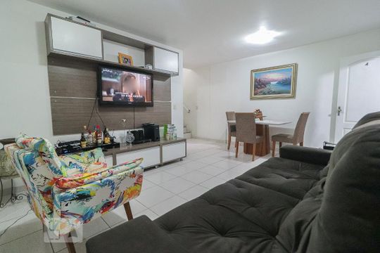 Casa de Condomínio para alugar com 3 quartos, 94m² em Tanque, Rio de Janeiro