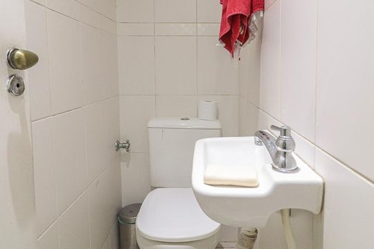 Lavabo de casa de condomínio para alugar com 3 quartos, 94m² em Tanque, Rio de Janeiro