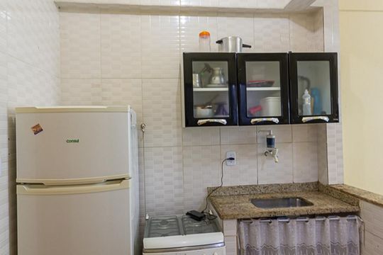 Cozinha de kitnet/studio para alugar com 1 quarto, 22m² em Icaraí, Niterói