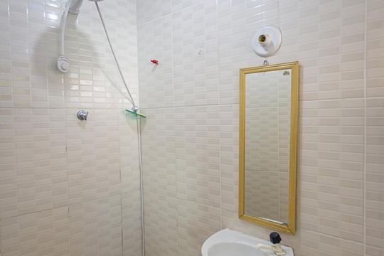 Banheiro Social de kitnet/studio para alugar com 1 quarto, 35m² em Icaraí, Niterói
