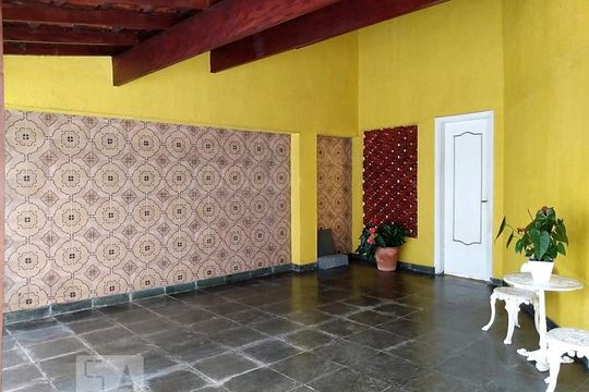 Garagem de casa à venda com 2 quartos, 176m² em Jardim da Gloria, Taboão da Serra