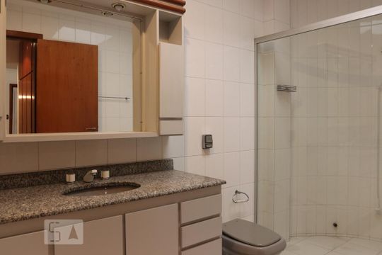 Casa à venda com 4 quartos, 360m² em Jardim do Mar, São Bernardo do Campo