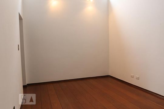 Casa à venda com 4 quartos, 360m² em Jardim do Mar, São Bernardo do Campo