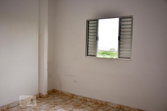 Quarto Janela Lateral de casa de condomínio para alugar com 1 quarto, 30m² em Cidade Antônio Estevão de Carvalho, São Paulo