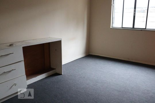 Quarto 2 de casa à venda com 6 quartos, 250m² em Vila Monumento, São Paulo