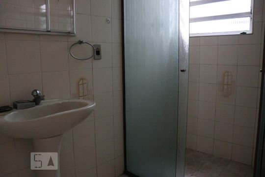Banheiro 1 de casa à venda com 6 quartos, 250m² em Vila Monumento, São Paulo