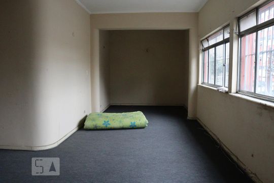 Sala de casa à venda com 6 quartos, 250m² em Vila Monumento, São Paulo