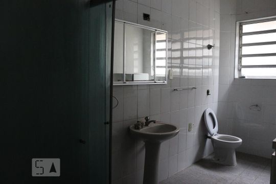 Casa à venda com 6 quartos, 250m² em Vila Monumento, São Paulo