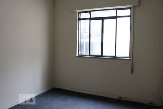 Quarto 1 de casa à venda com 6 quartos, 250m² em Vila Monumento, São Paulo