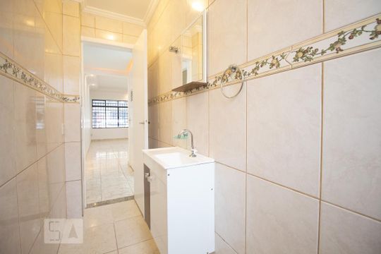 Lavabo de casa para alugar com 3 quartos, 130m² em Vila Parque Jabaquara, São Paulo