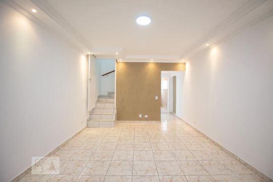 Casa para alugar com 3 quartos, 130m² em Vila Parque Jabaquara, São Paulo