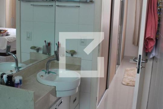 Banheiro da Suíte de apartamento para alugar com 3 quartos, 160m² em Recreio dos Bandeirantes, Rio de Janeiro