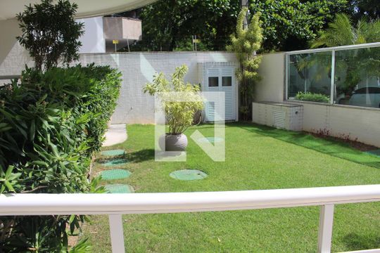 Jardim de apartamento para alugar com 3 quartos, 160m² em Recreio dos Bandeirantes, Rio de Janeiro