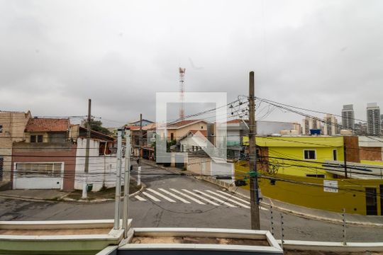 Vista de casa à venda com 3 quartos, 136m² em Jardim Piqueroby, São Paulo