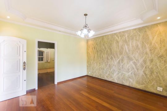 Casa à venda com 4 quartos, 320m² em Jardim dos Oliveiras, Campinas
