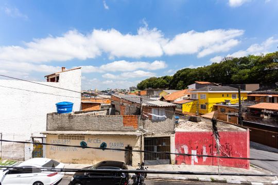 Vista de casa para alugar com 3 quartos, 284m² em Umuarama, Osasco