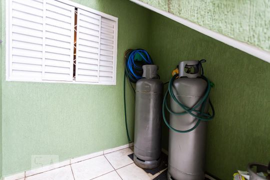 Área comum de casa à venda com 3 quartos, 260m² em Jardim Peri Peri, São Paulo