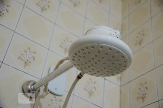 Detalhe chuveiro elétrico de apartamento para alugar com 3 quartos, 90m² em Pilares, Rio de Janeiro