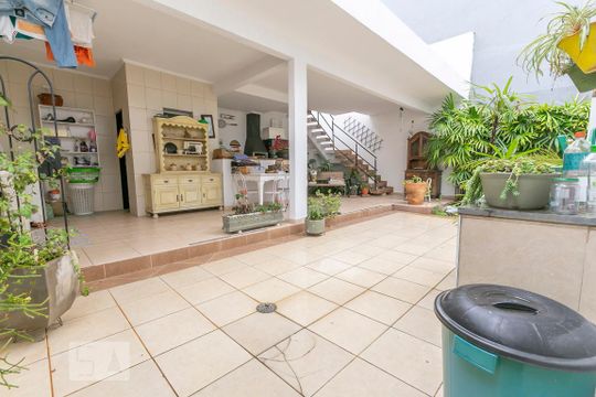 Quintal de casa à venda com 4 quartos, 250m² em Jardim São Paulo(zona Norte), São Paulo