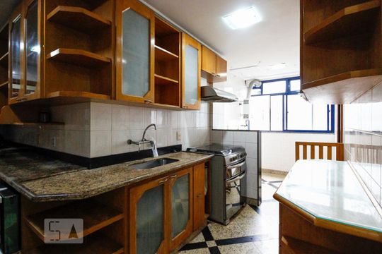 Cozinha de apartamento à venda com 3 quartos, 190m² em Recreio dos Bandeirantes, Rio de Janeiro