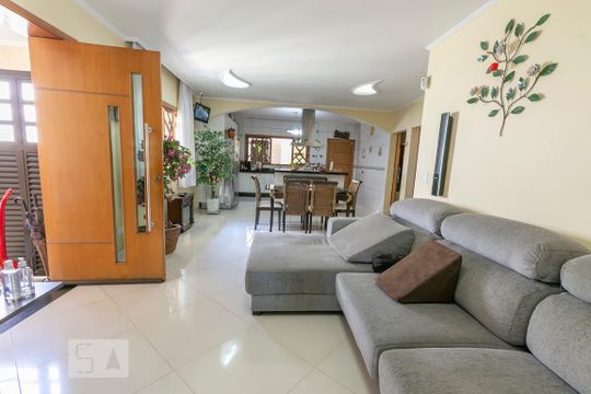 Sala de casa para alugar com 3 quartos, 150m² em Jaguará, São Paulo