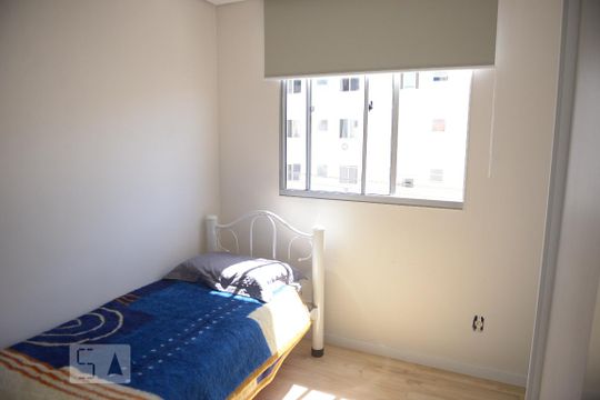 Quarto  de apartamento à venda com 2 quartos, 42m² em São José, Canoas