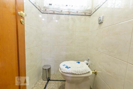 Lavabo de casa à venda com 3 quartos, 195m² em Parque São Domingos, São Paulo