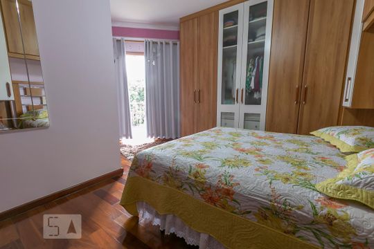 Suíte 1 de casa à venda com 3 quartos, 195m² em Parque São Domingos, São Paulo
