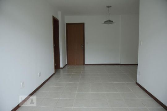Sala de apartamento à venda com 3 quartos, 84m² em Pechincha, Rio de Janeiro